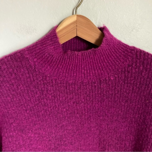 Sanctuary Purple Sweater Size Medium - Picture 4 of 5